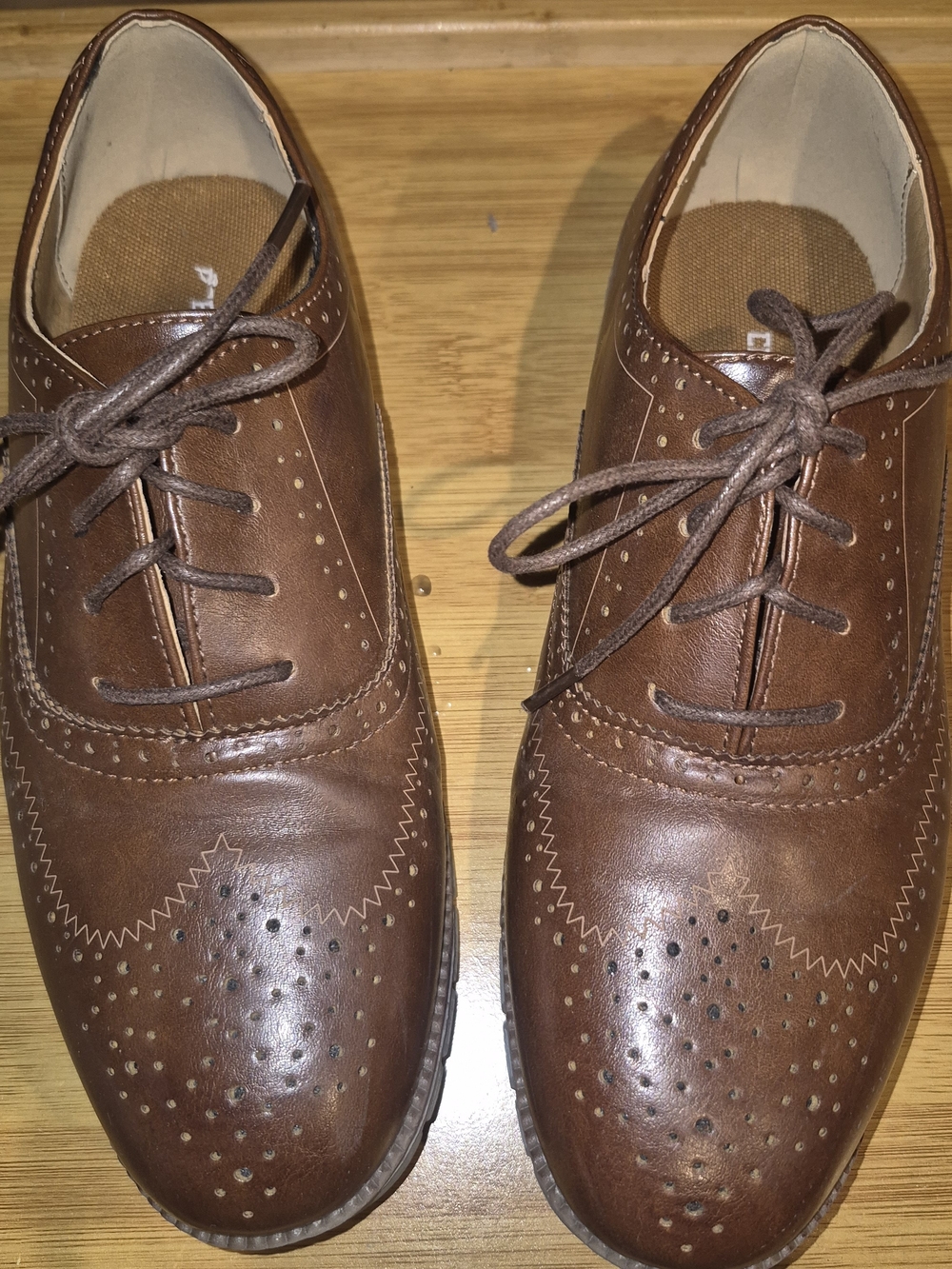 Deer Stags Men's Brown Perforated Wingtip Loafers